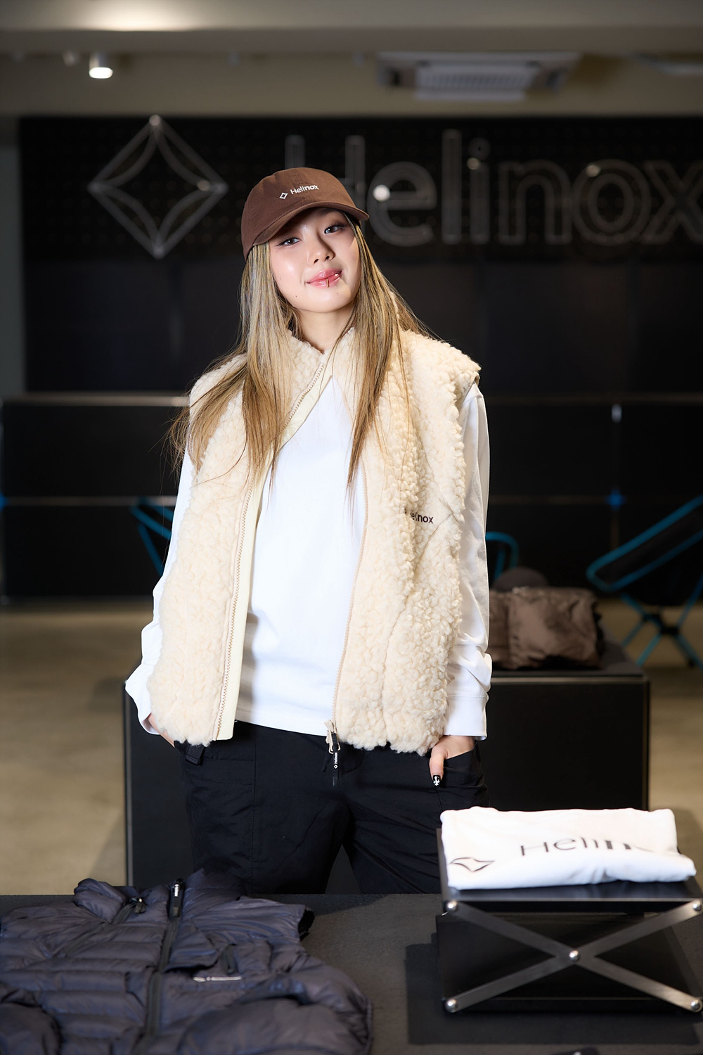 고수 · 변요한 · 셔누 · 리정 · 다영 ‘헬리녹스 웨어(Helinox Wear)’ 팝업 참석 1587-Image